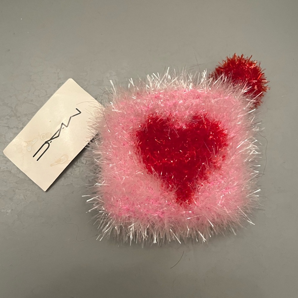 🥳Host Pick🤩Vintage 90s MAC Valentines makeup bag